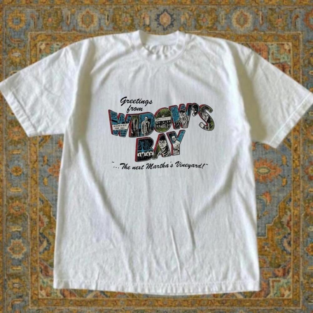 Gildan Men White T-Shirt, White WidowS Bay Graphic Tee